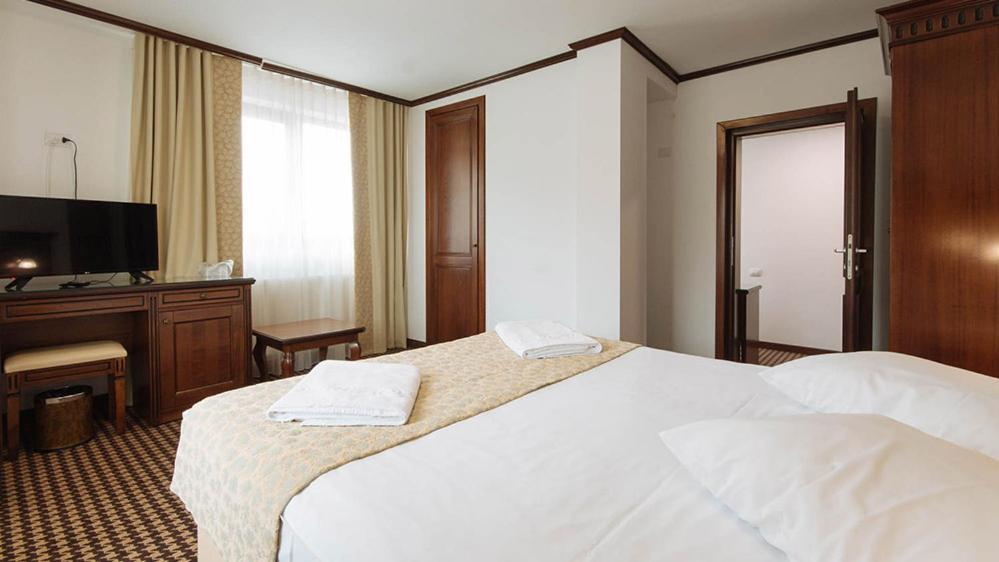 Hotel Alpin Rarau Câmpulung Moldovenesc Exterior foto