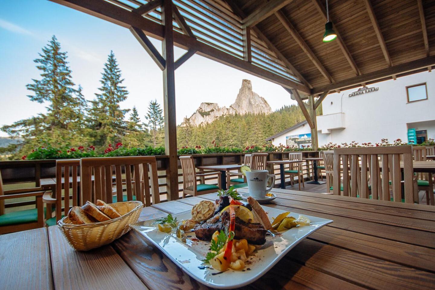 Hotel Alpin Rarau Câmpulung Moldovenesc Exterior foto